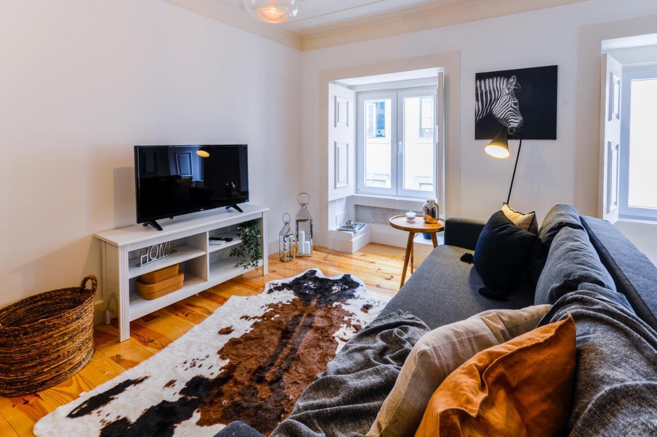 Sunny And Stylish Apartment - 11 Min To The Center Лиссабон Экстерьер фото