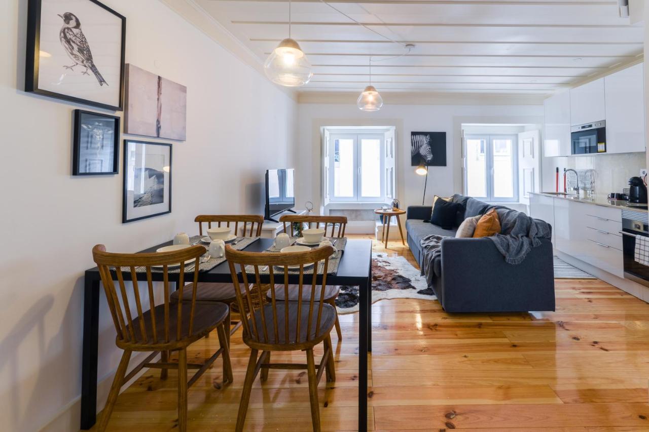 Sunny And Stylish Apartment - 11 Min To The Center Лиссабон Экстерьер фото