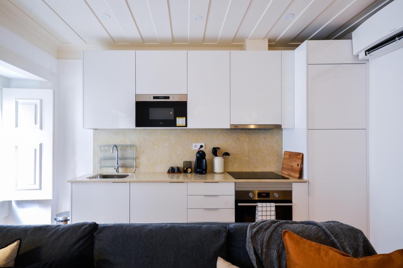 Sunny And Stylish Apartment - 11 Min To The Center Лиссабон Экстерьер фото